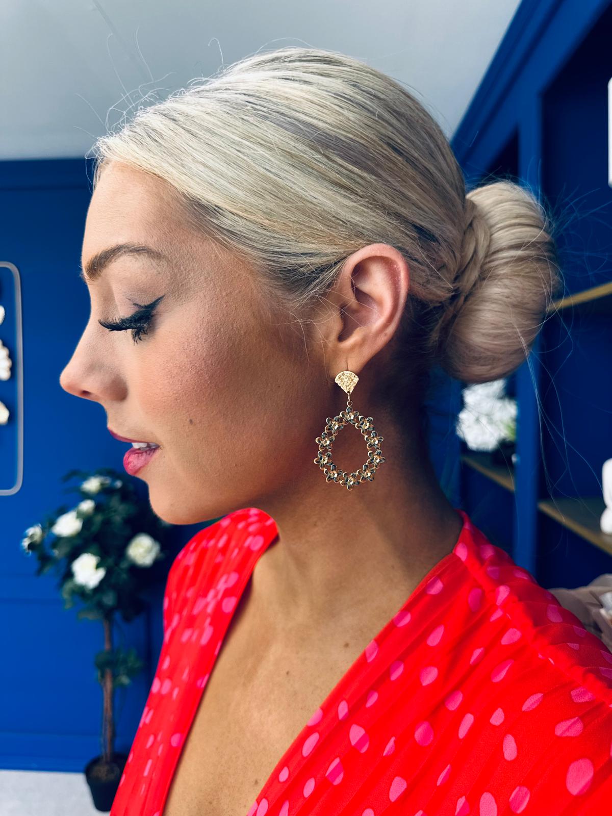 Naomi Drop Earrings Gold