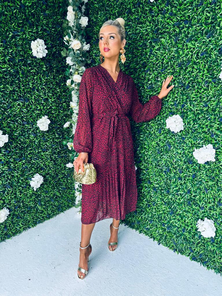 Gianna Pleated Midi Burg