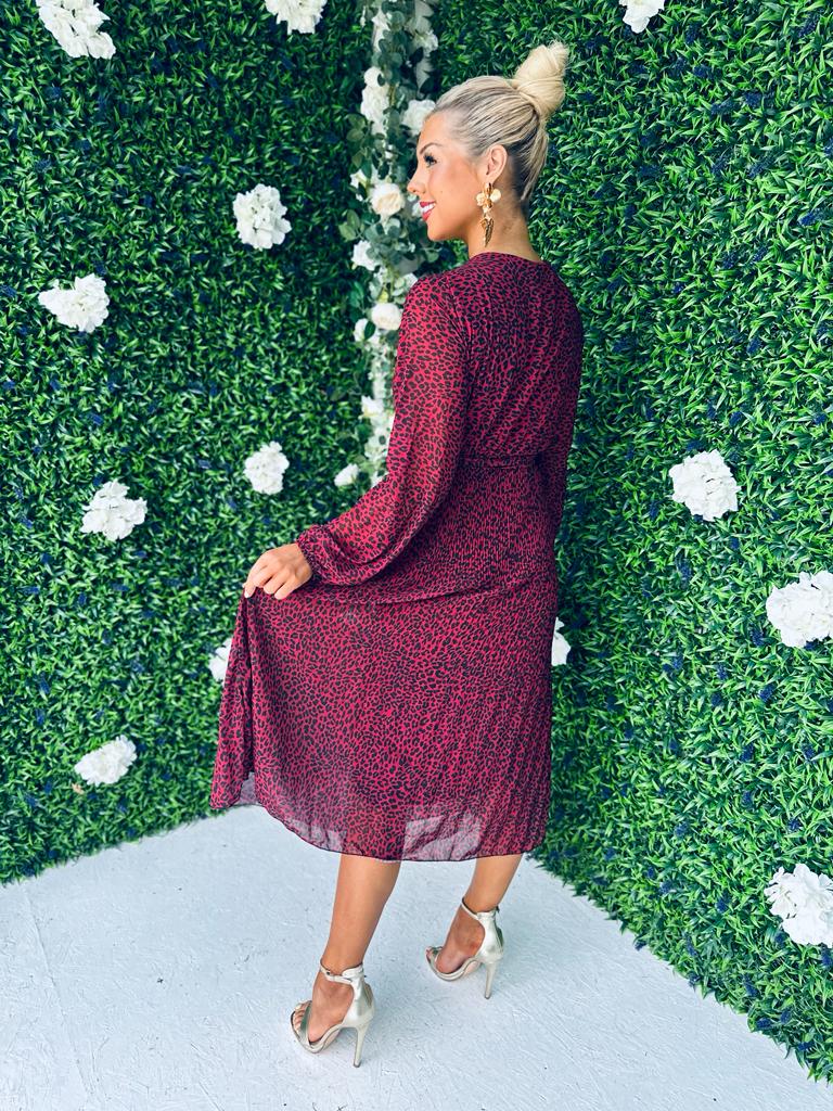Gianna Pleated Midi Burg