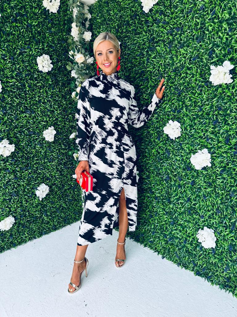 Ide Shirred Detail Midi Dress Monochrome