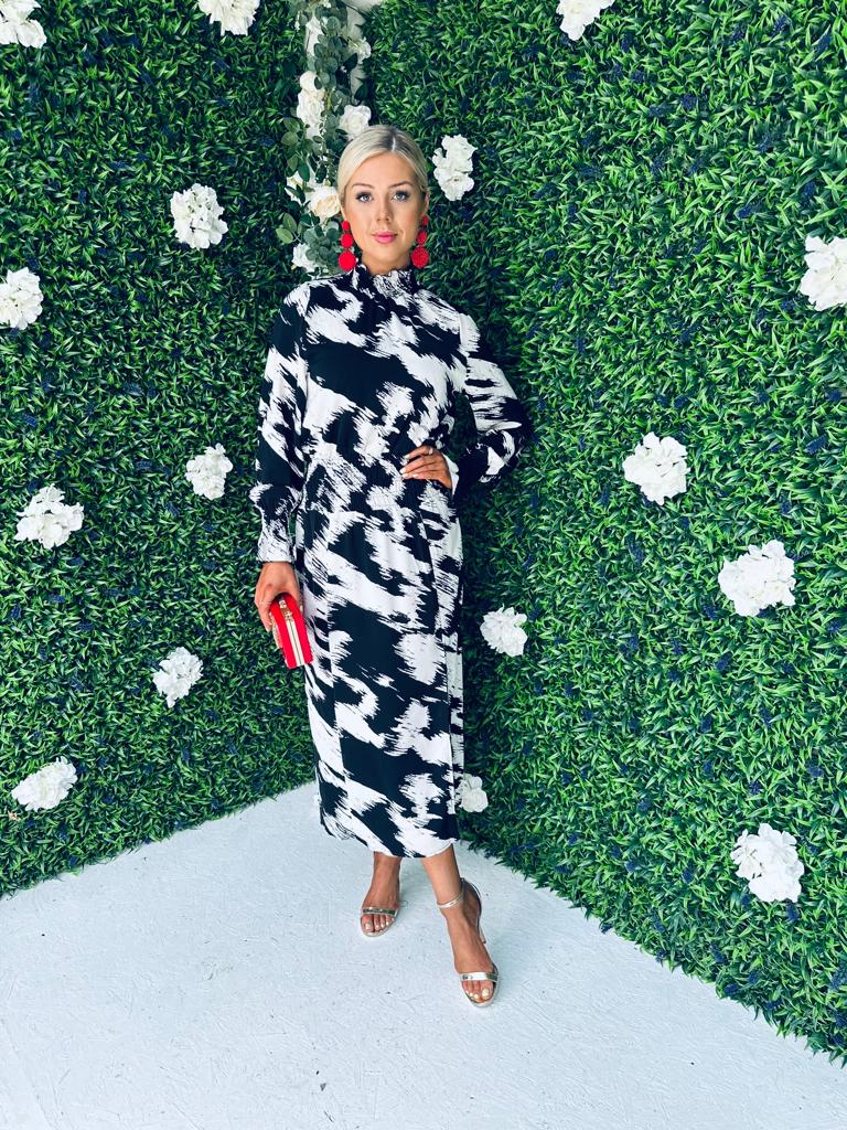 Ide Shirred Detail Midi Dress Monochrome
