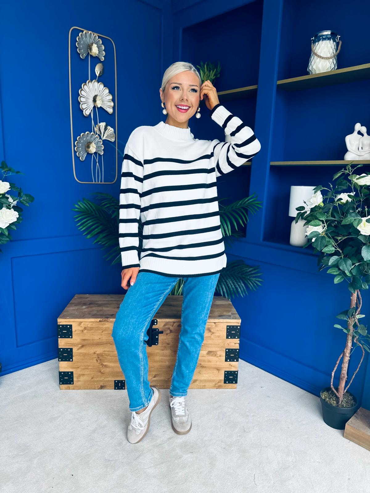 Fran Detailed Longline Jumper White