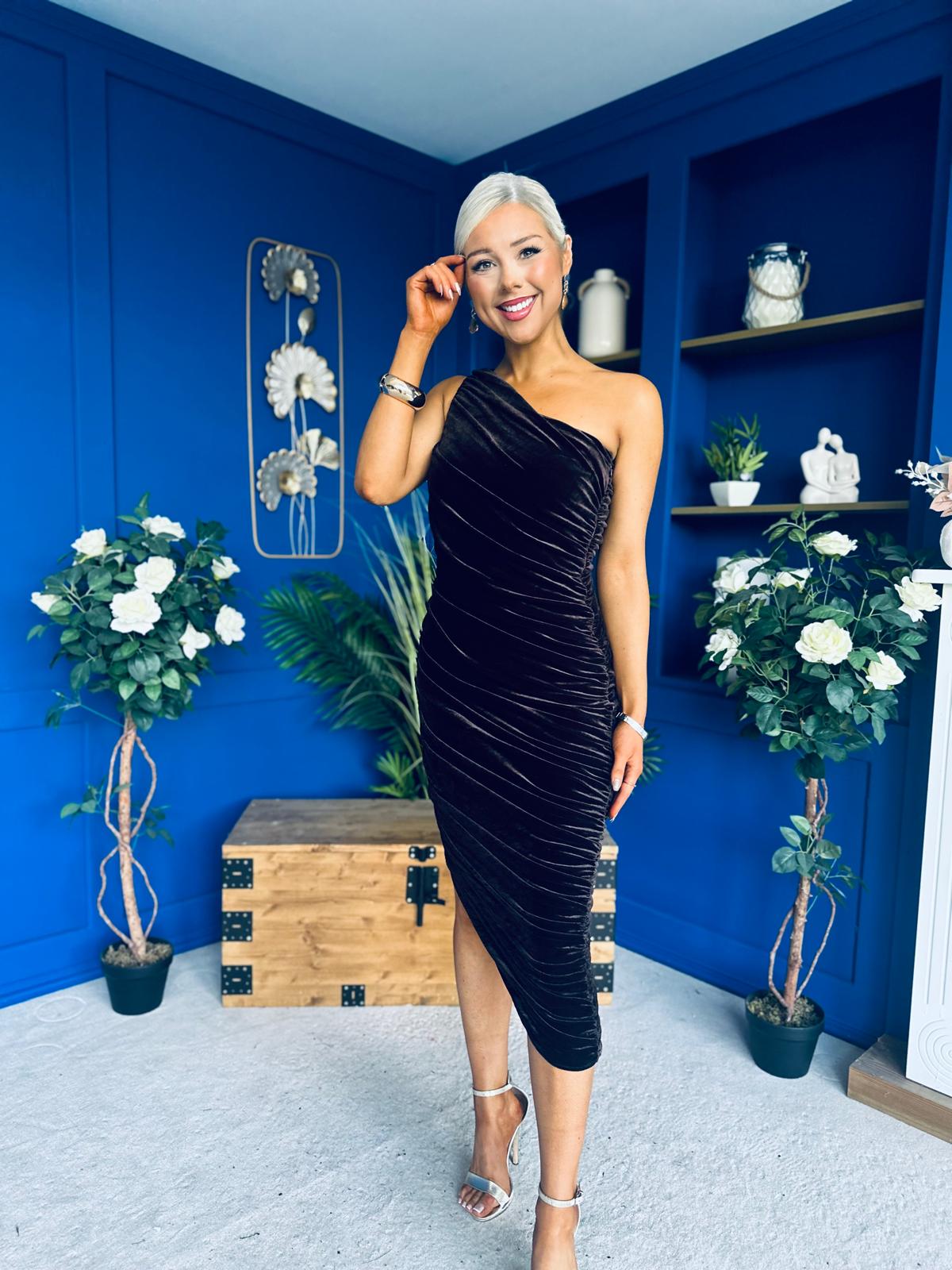 Henley Velvet One Shoulder Midi Dress Chocolate