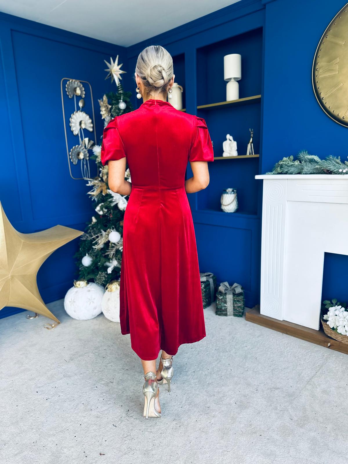 Robyn Pearl Detailed Velvet Midi Dress Red