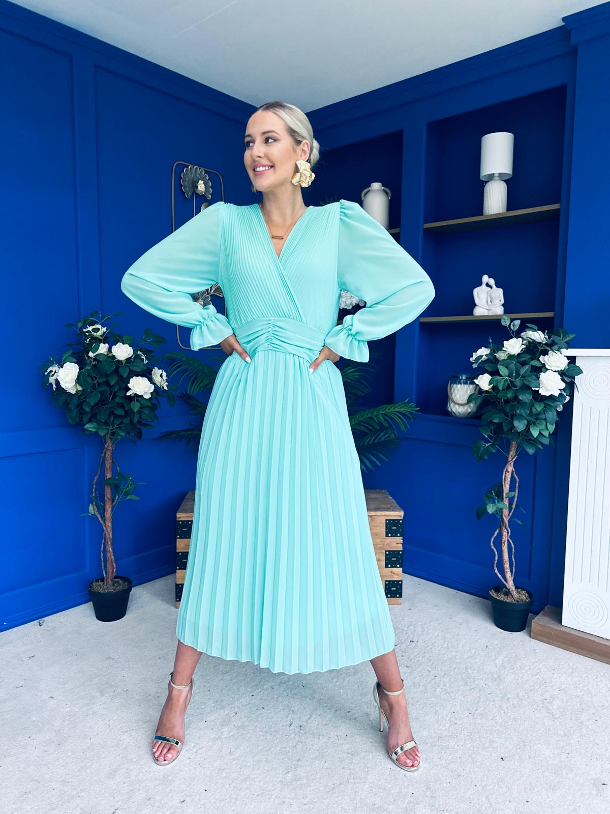 Clodagh Pleat Detailed Midi Dress Pastel Green – Canella Lane