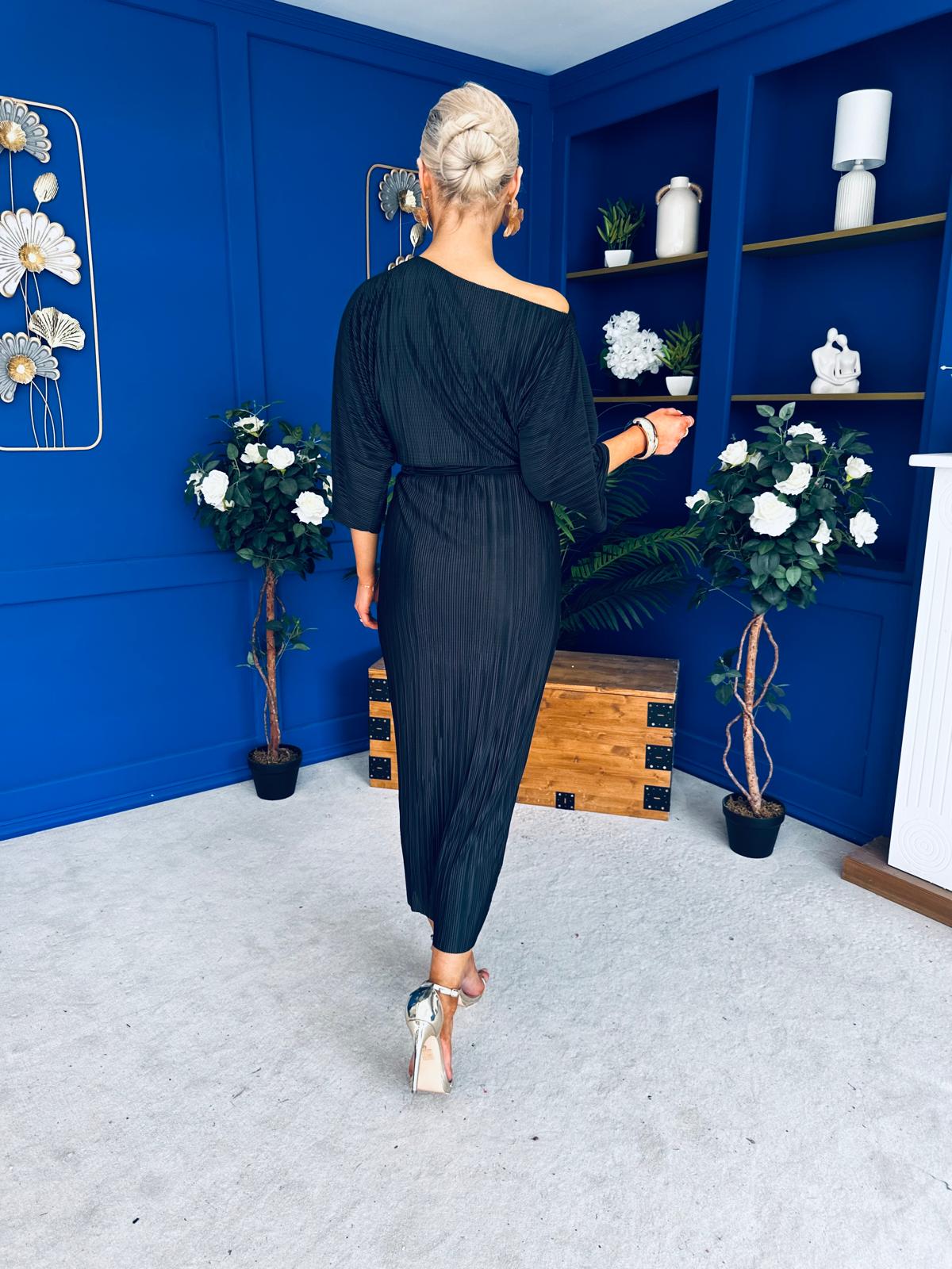 Vendy Off The Shoulder Plisse Midi Dress Black