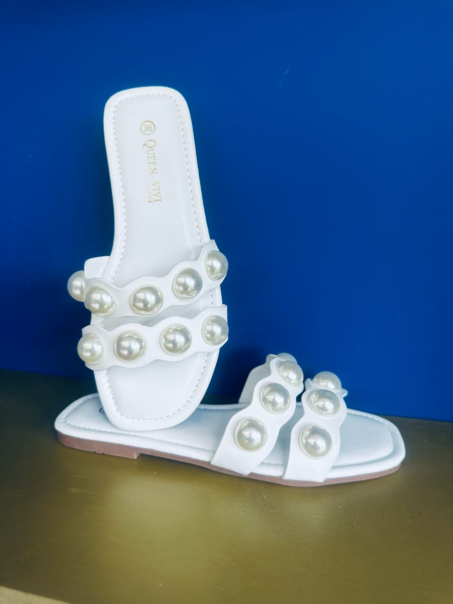 Andrew Sliders White
