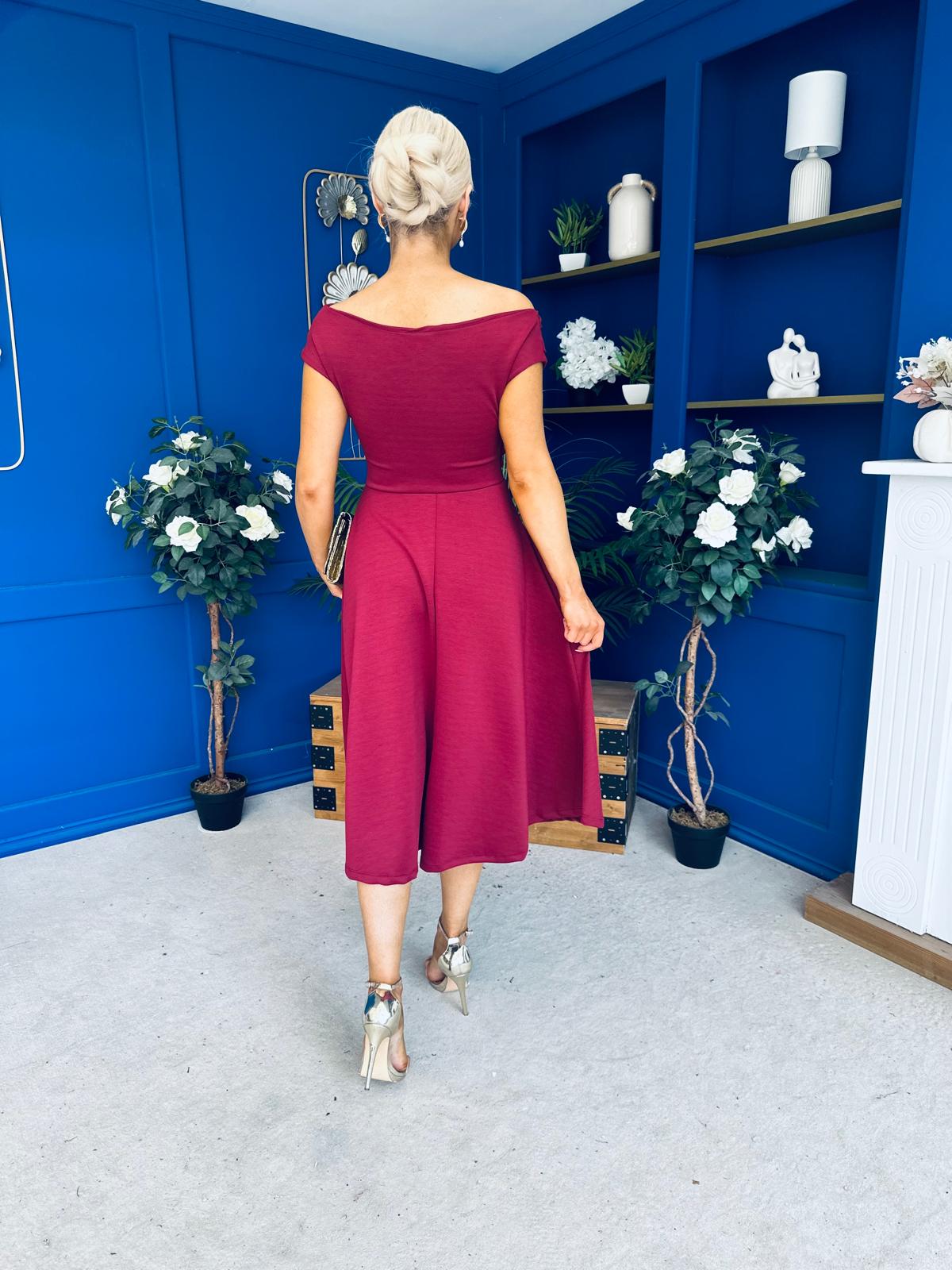 Keegan Gold Broach Detail Midi Dress Wine
