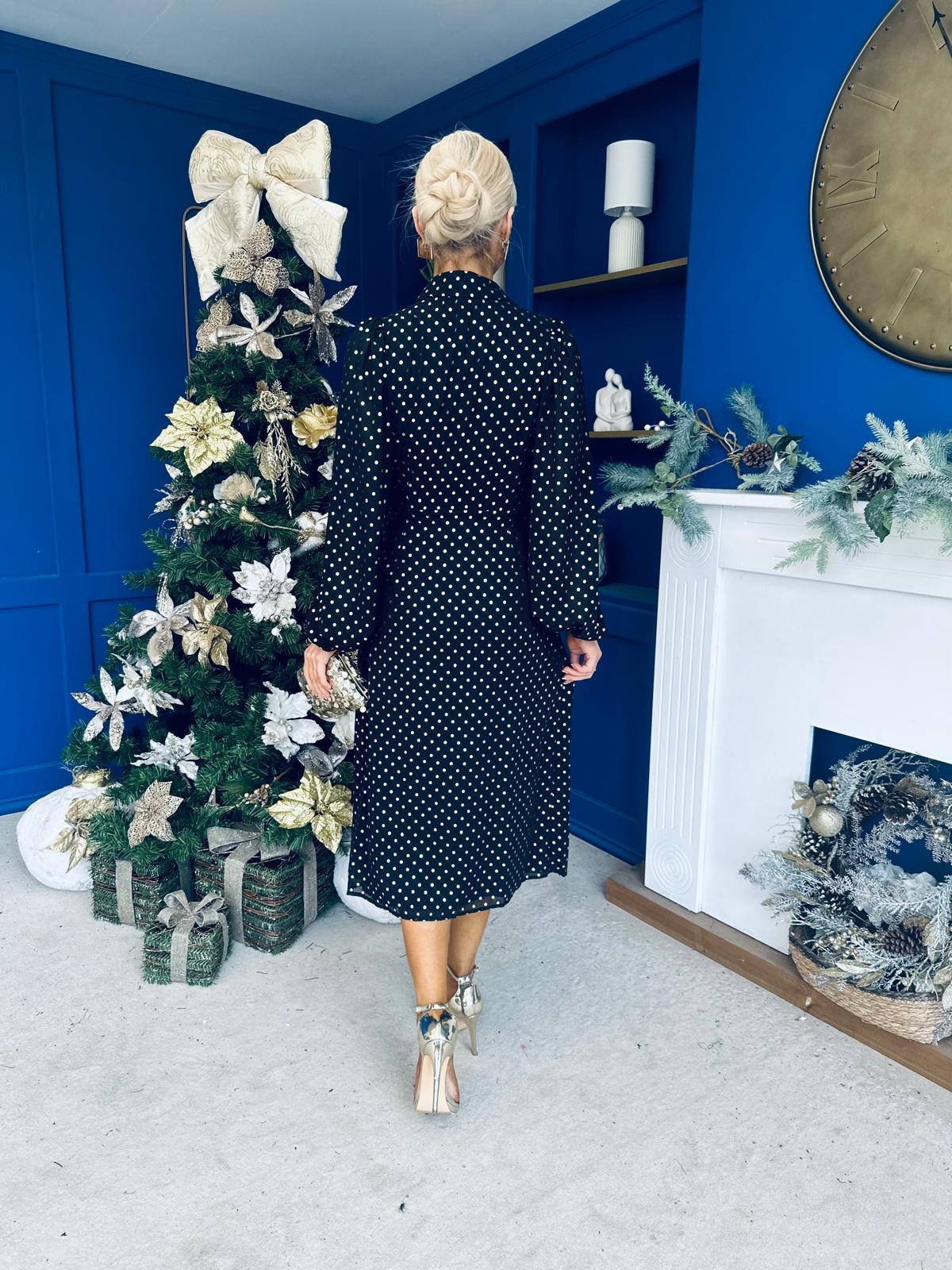 Selena Detailed Wrap Midi Dress Black