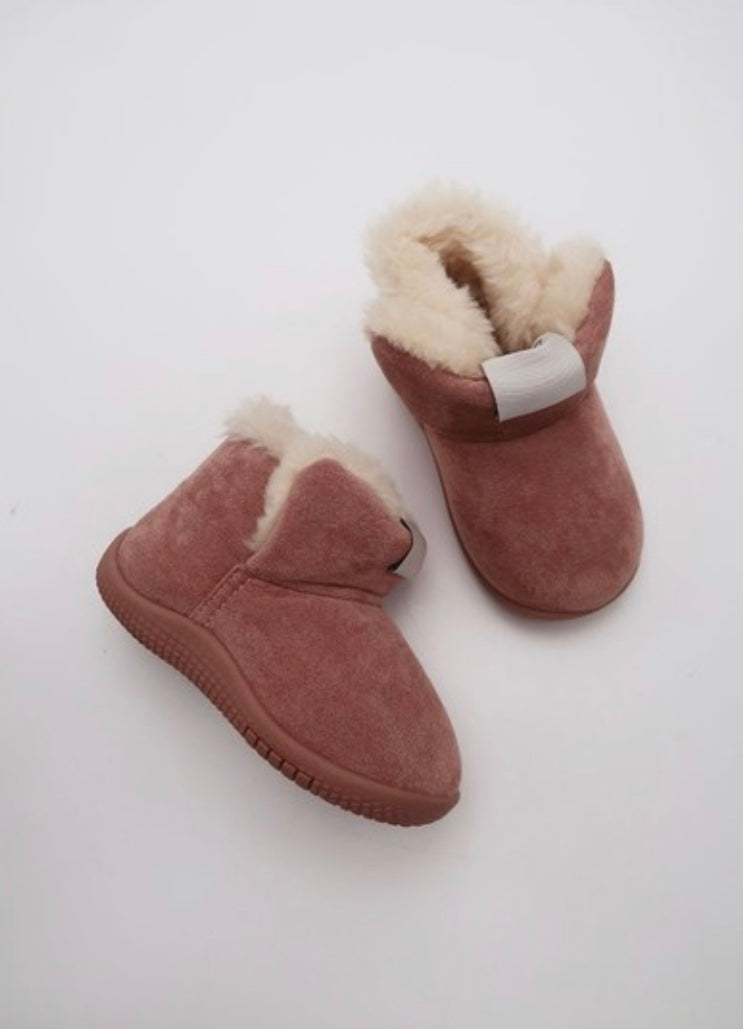Kids faux fur boots pink