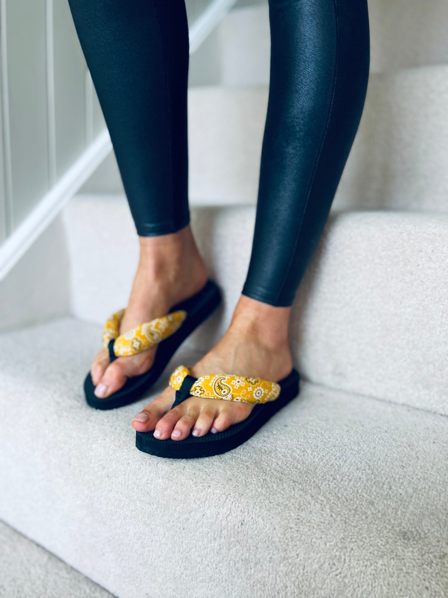Colin Flip Flops Yellow