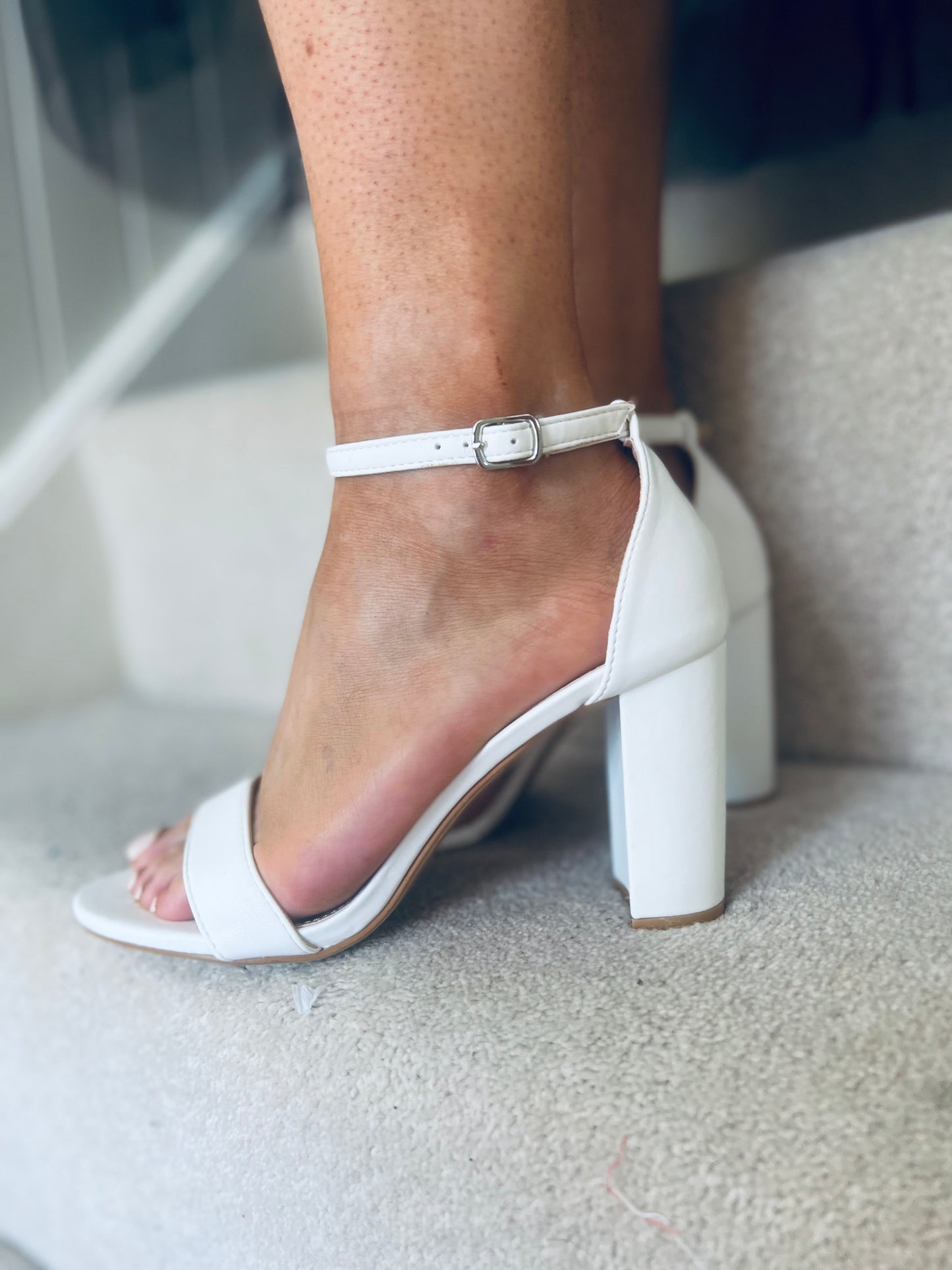 Martie Heels White