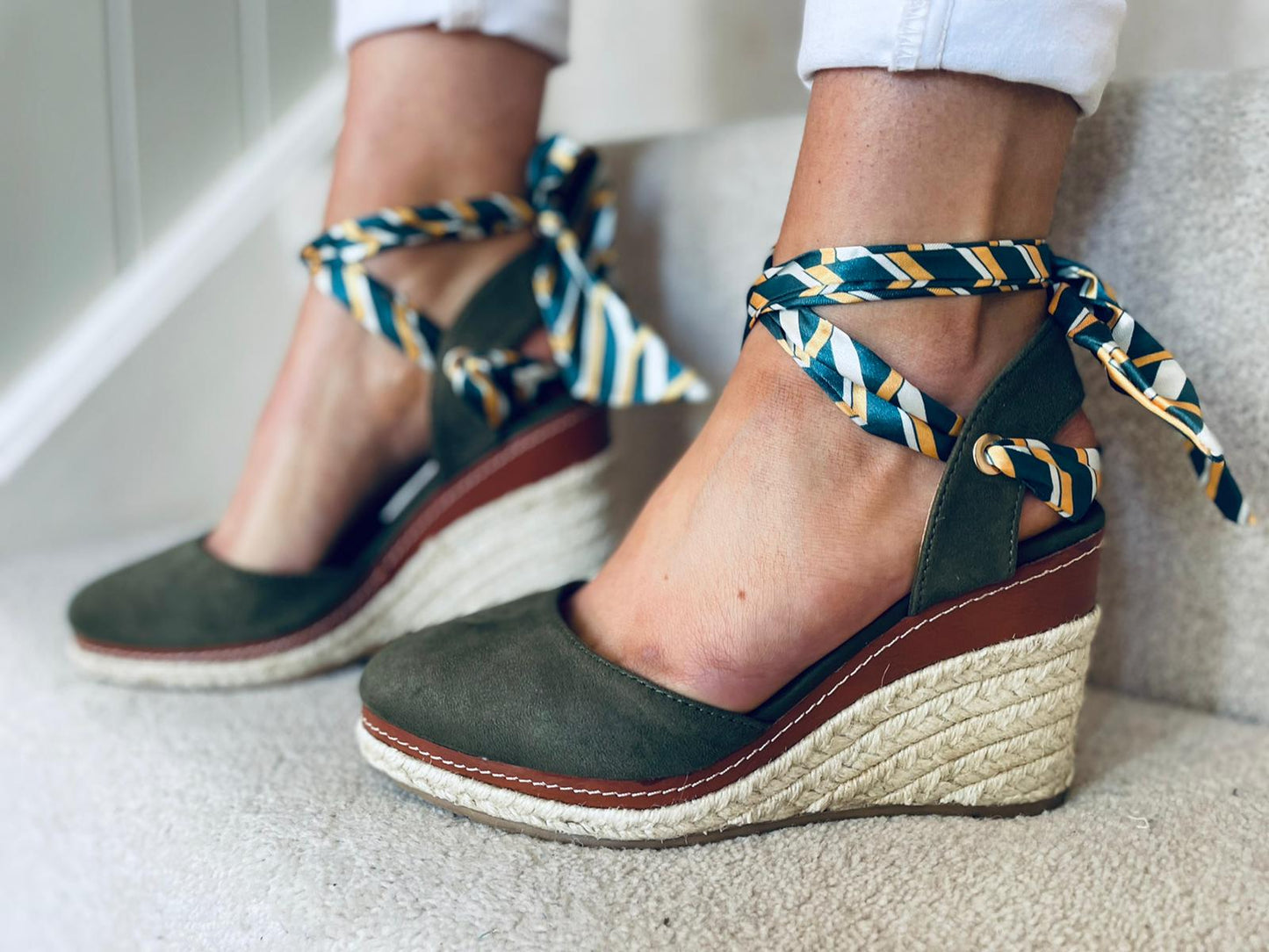 Conor Wedge Olive