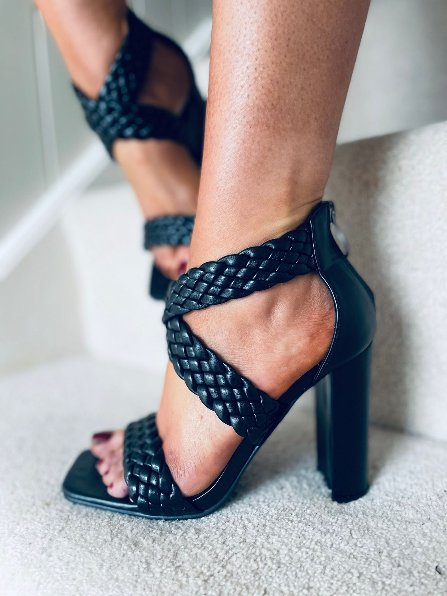 Tio Sandals Black
