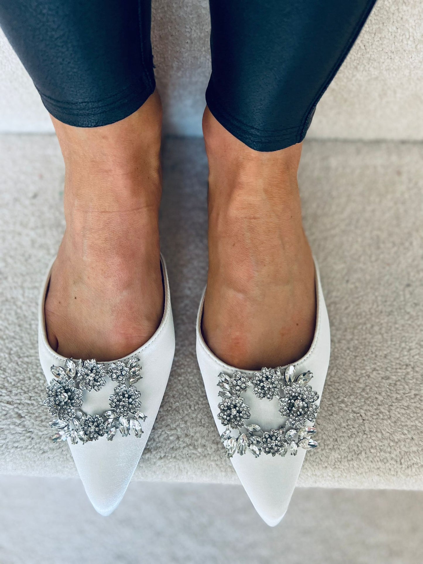 Urel Loafers White