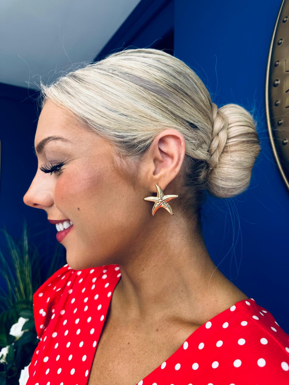 Elsie Stud Earrings Gold