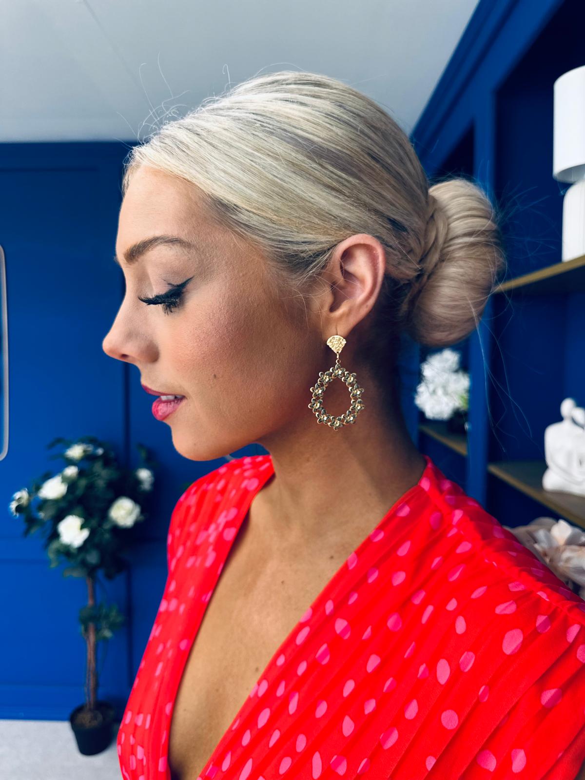Naomi Drop Earrings Gold