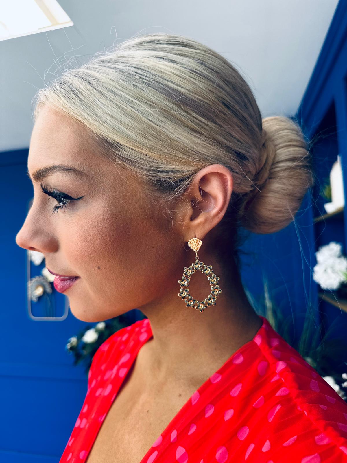 Naomi Drop Earrings Gold