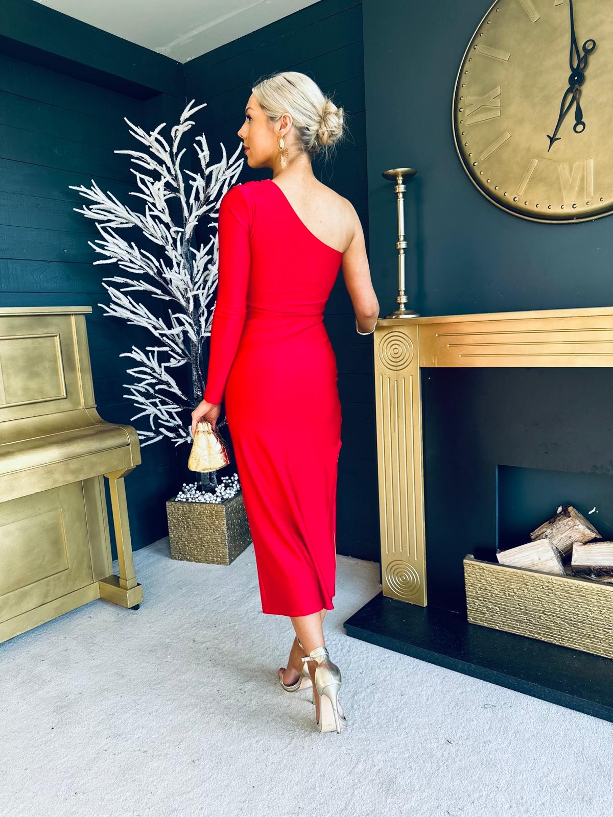 Why This Red and Black Bodycon Dress is so Perfect for the Holidays - Posh  in Progress