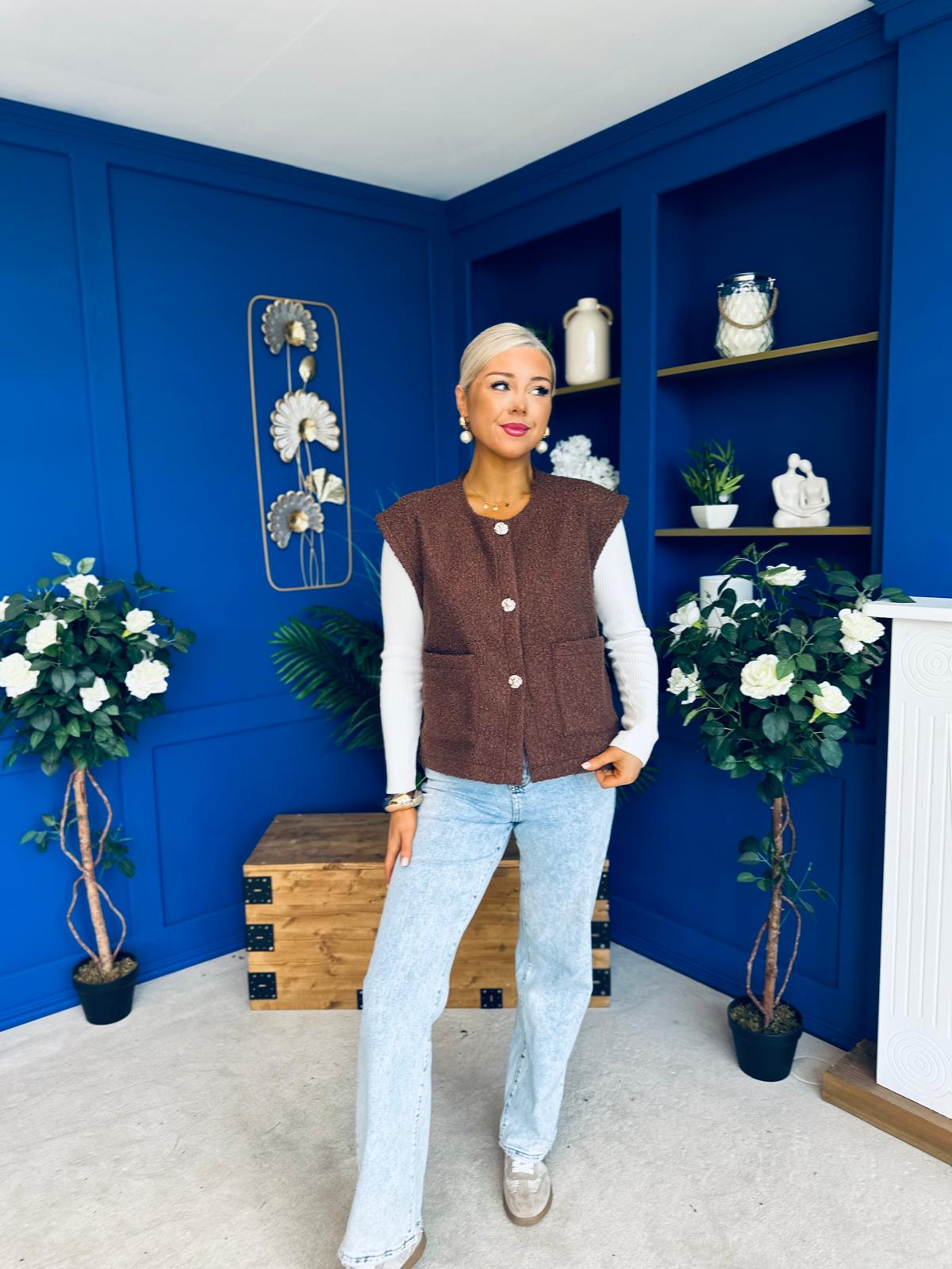 Aislinn Button Detail Gilet Coco