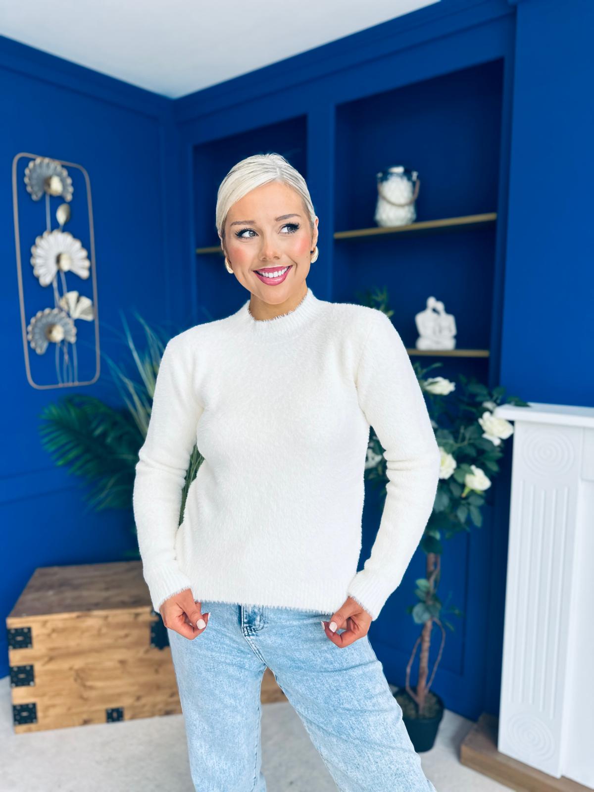 Ellen Chenille Style Top Cream