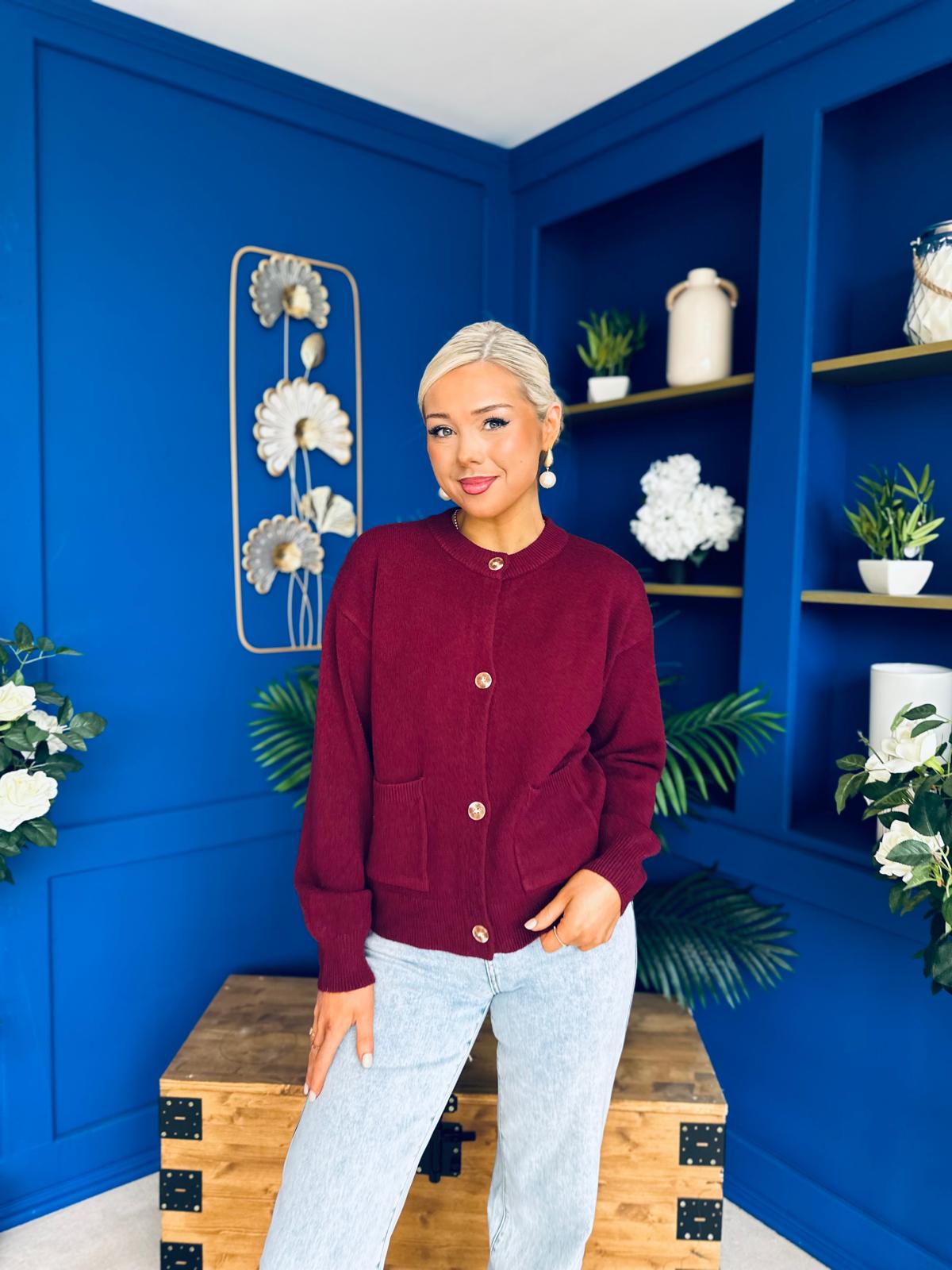 Savi Detailed Cardi Wine