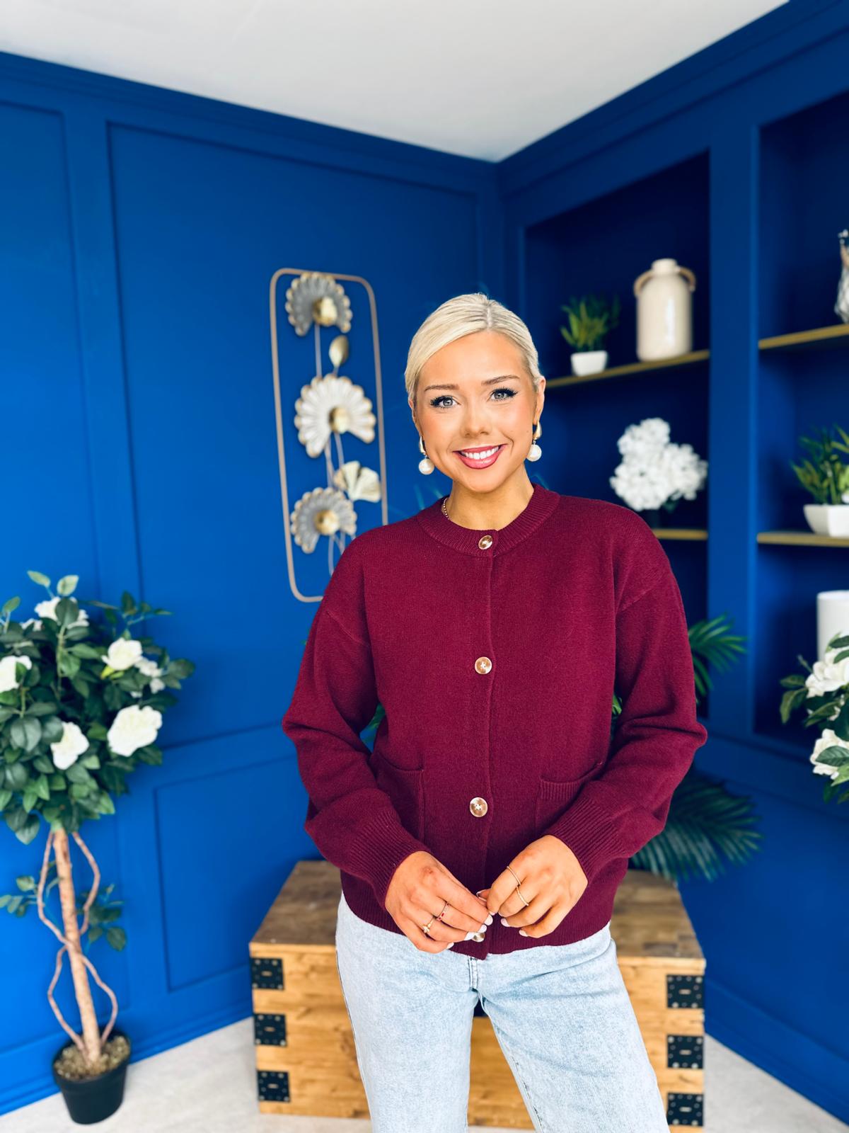 Savi Detailed Cardi Wine