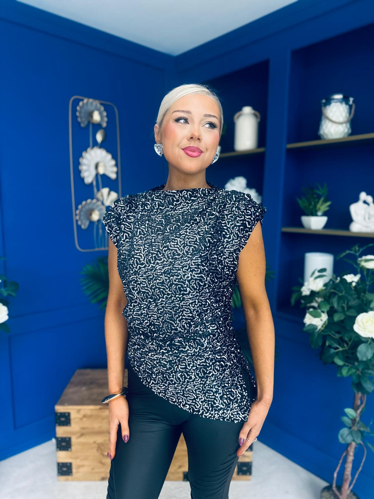 Yvette Detailed Sequin Longline Top Black