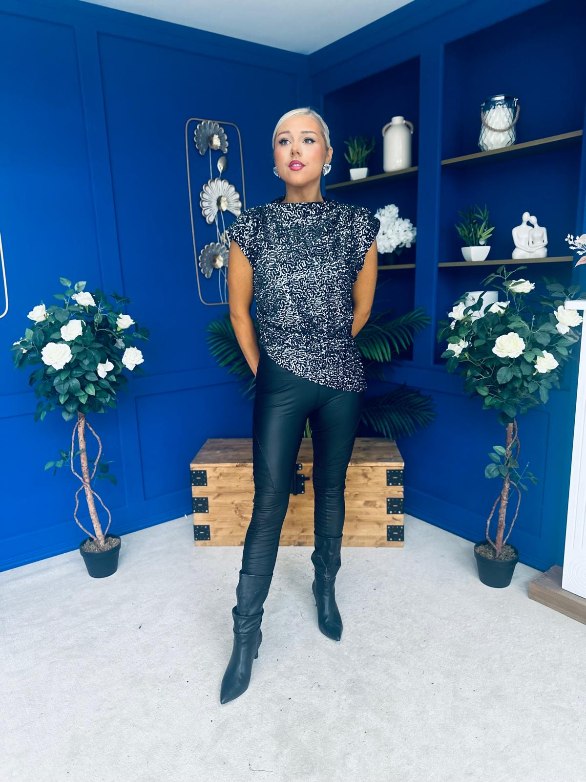 Yvette Detailed Sequin Longline Top Black
