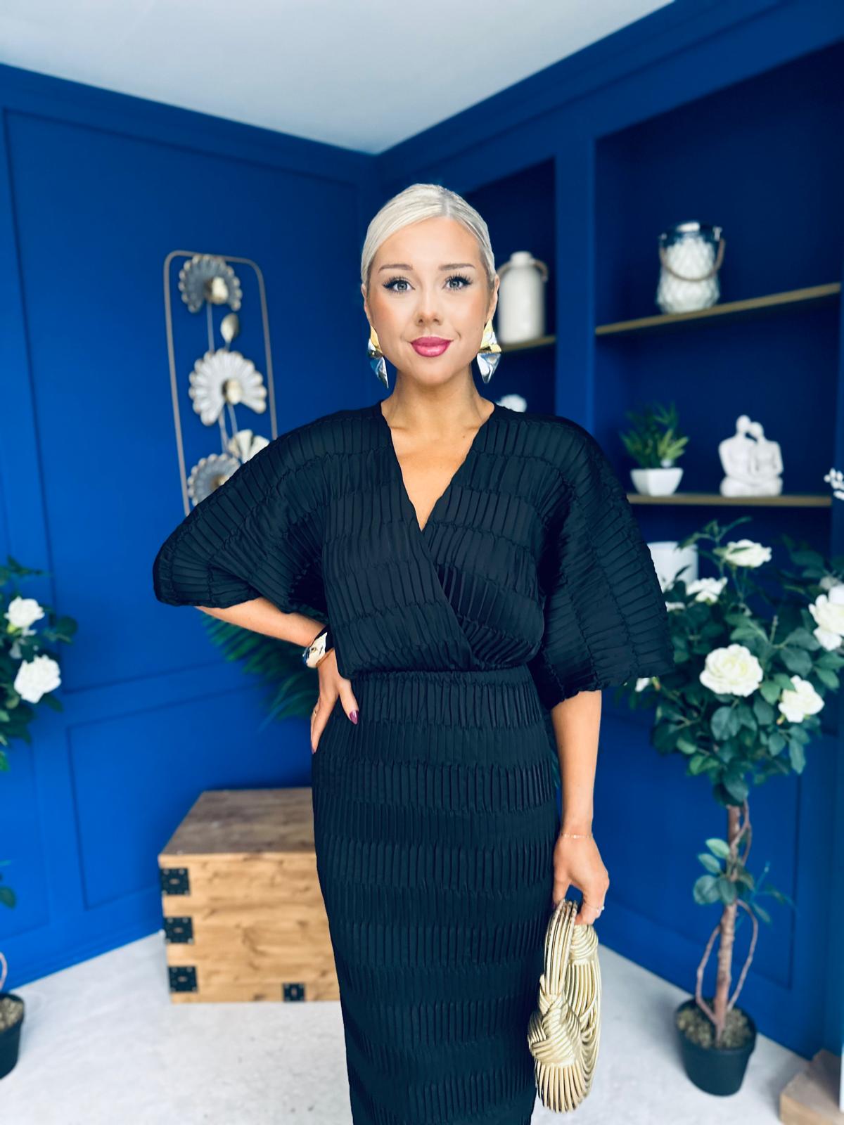 Willow Plisse Detail Midi Dress Black