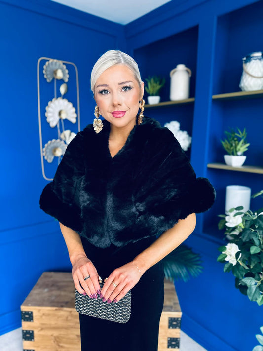 Trasa Faux Fur Shawl Black