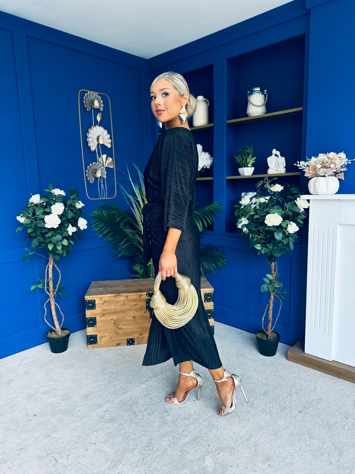 Vendy Off The Shoulder Ruched Detail Midi Dress Black