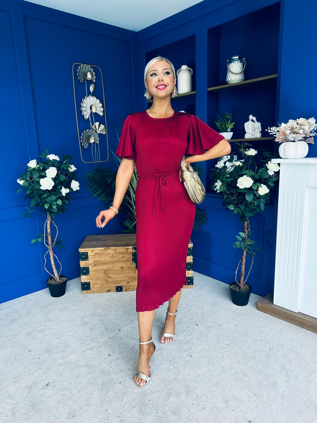 Sadie Plisse Detail Midi Dress Wine