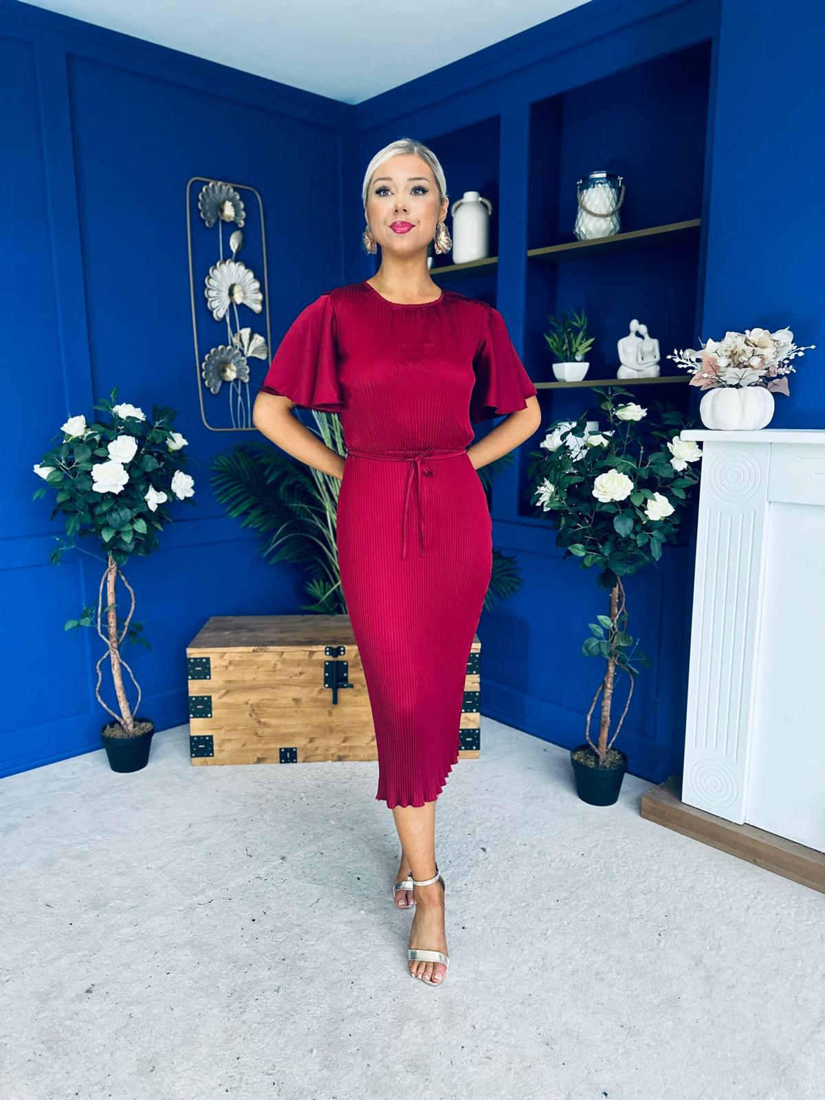 Sadie Plisse Detail Midi Dress Wine