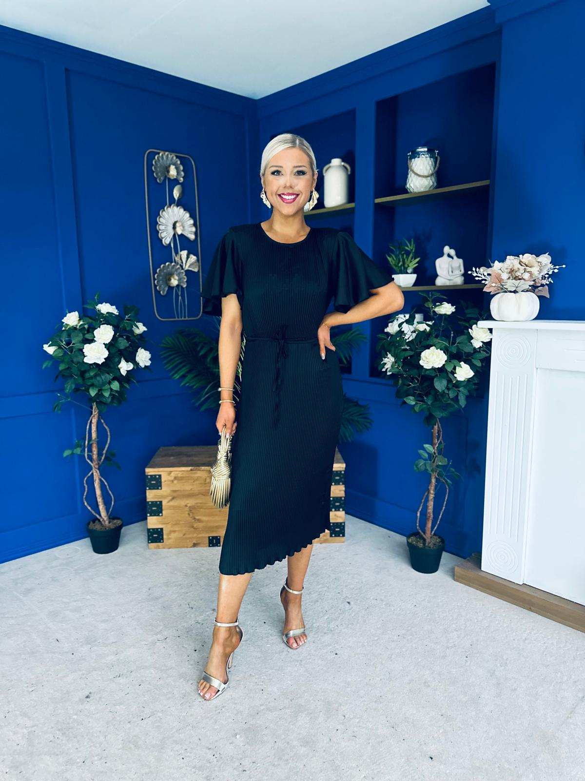 Sadie Plisse Detail Midi Dress Black