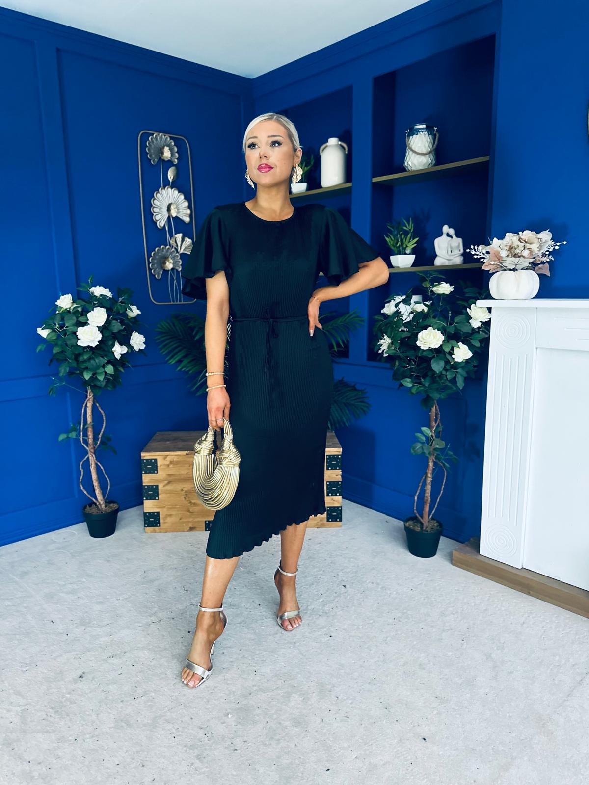 Sadie Plisse Detail Midi Dress Black