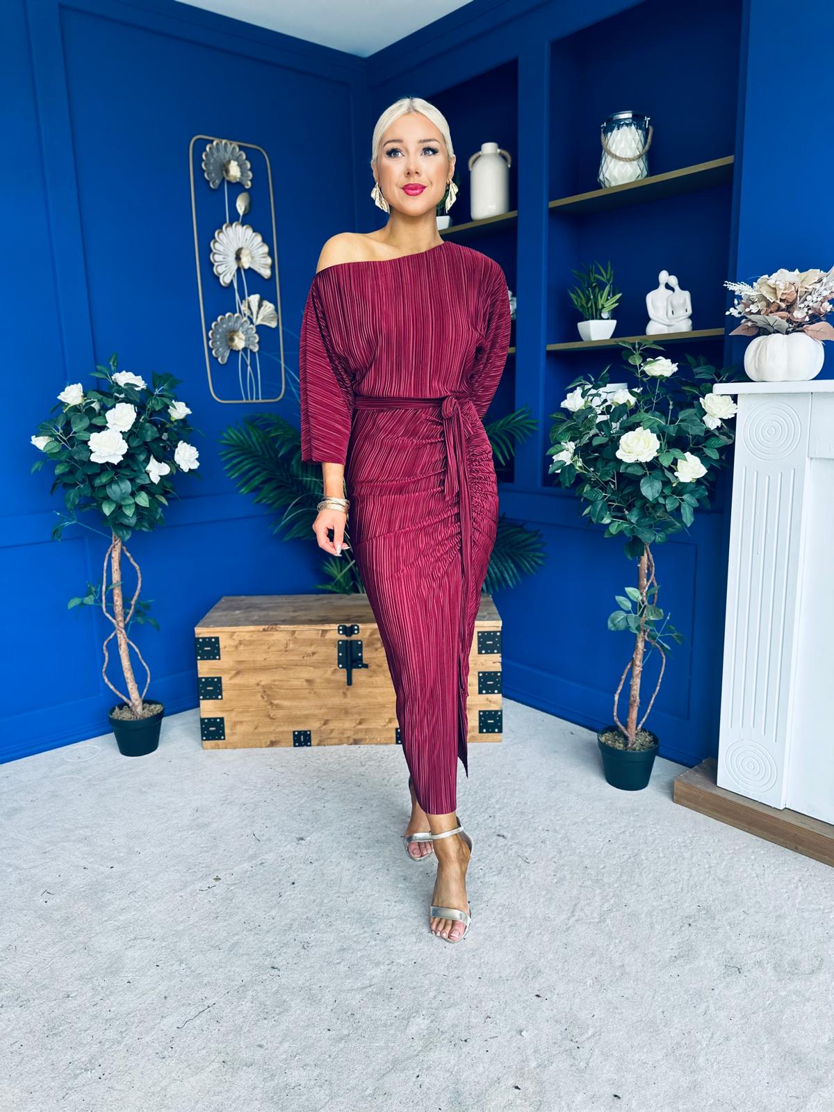 Vendy Off The Shoulder Ruched Detail Midi Dress Wine