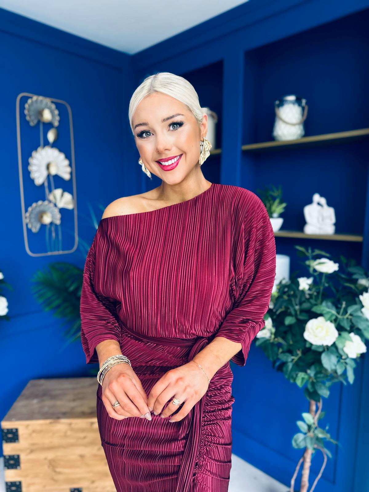 Vendy Off The Shoulder Ruched Detail Midi Dress Wine