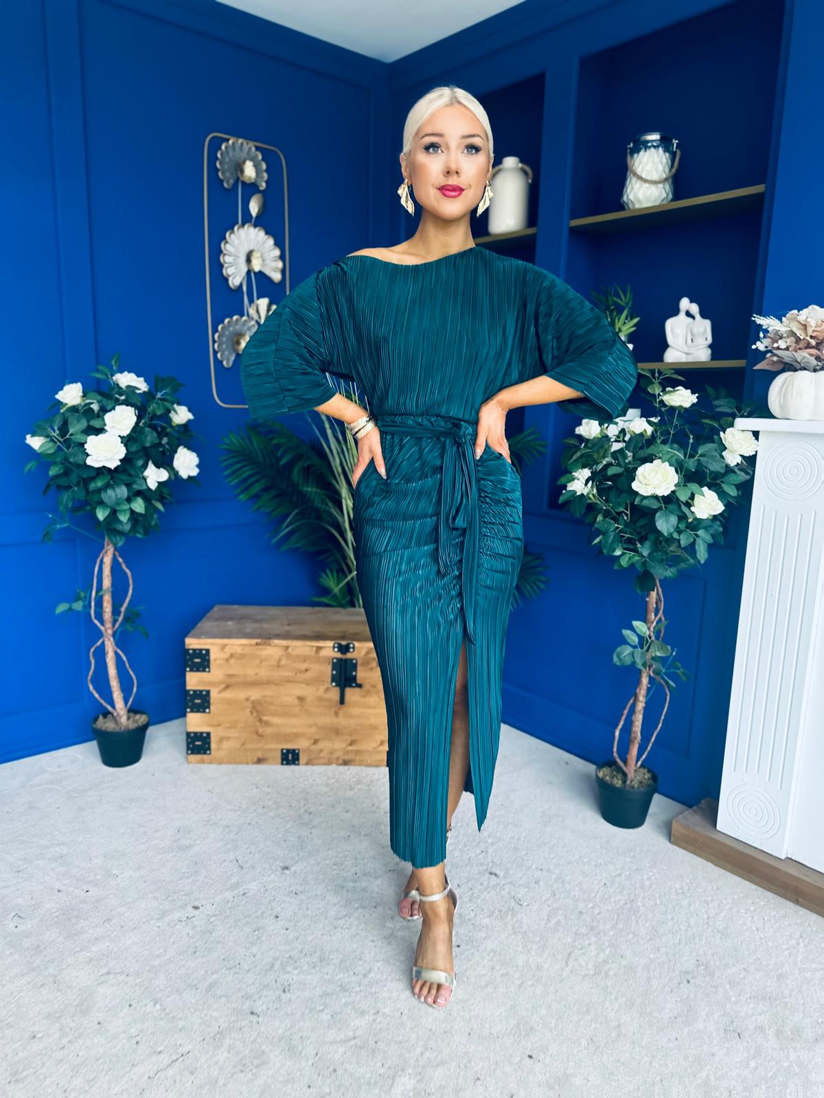 Vendy Off The Shoulder Ruched Detail Midi Dress Forest