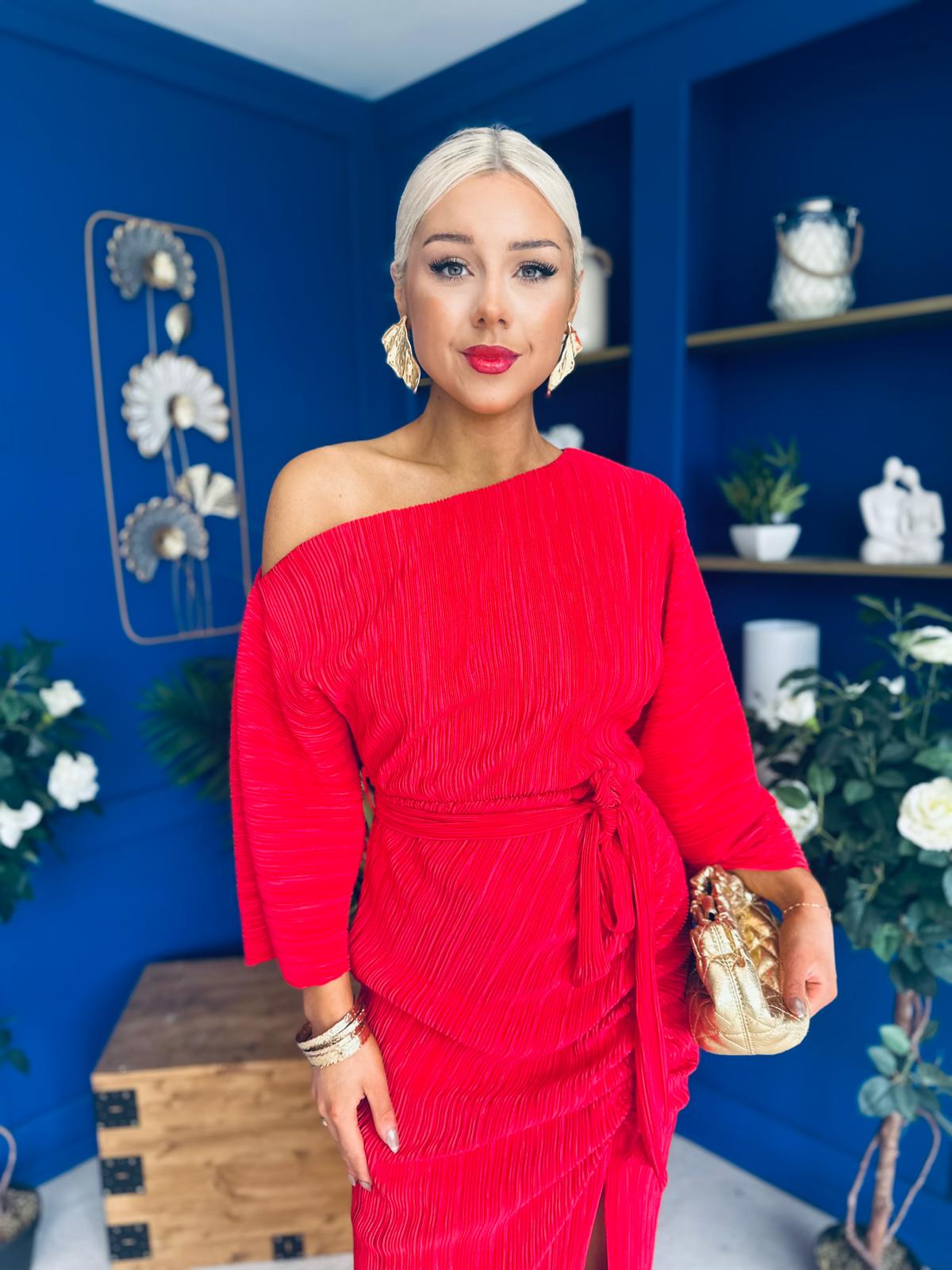 Vendy Off The Shoulder Ruched Detail Midi Dress Red