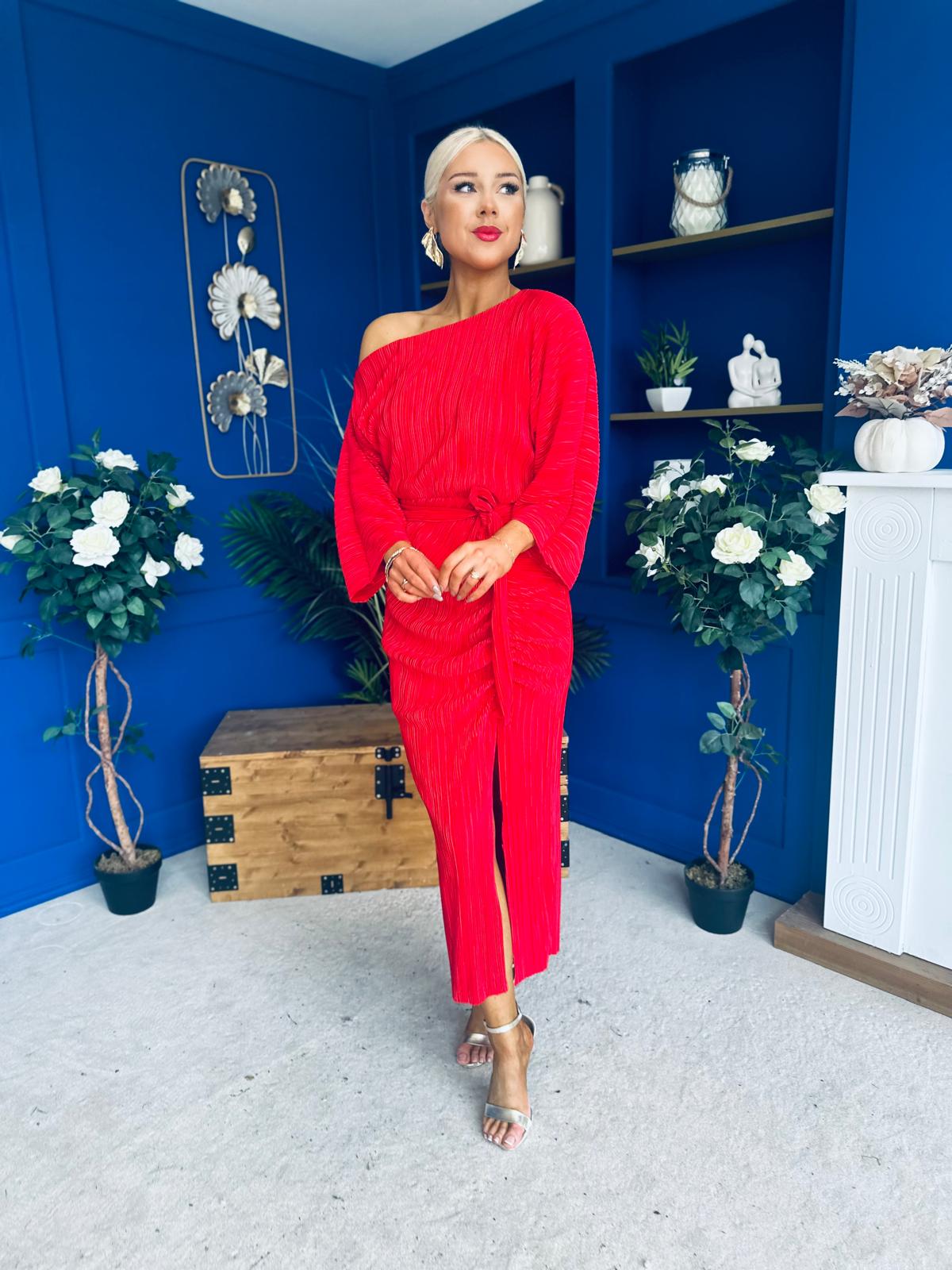 Vendy Off The Shoulder Ruched Detail Midi Dress Red