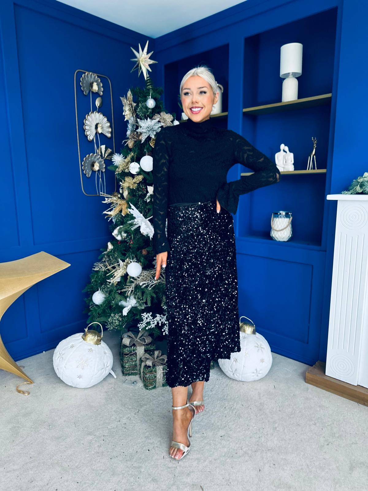 Kyra Burnout Detail Top Black