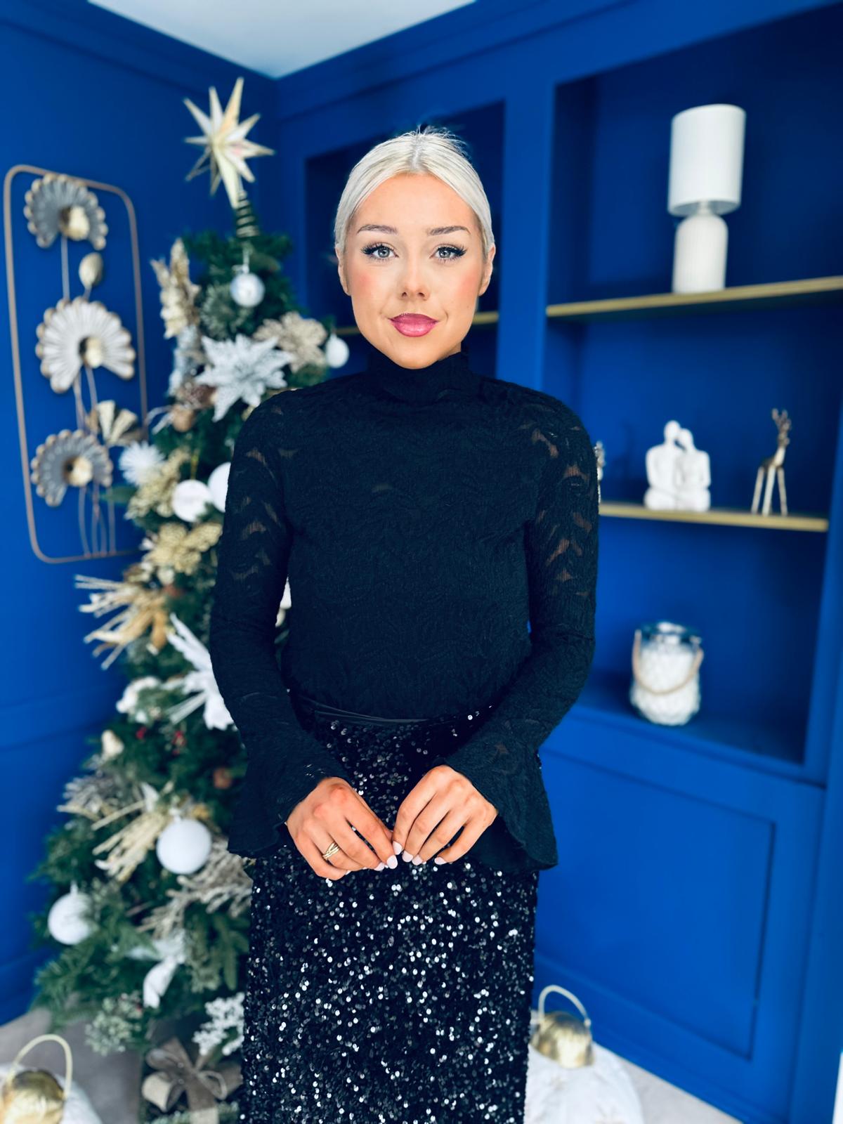 Kyra Burnout Detail Top Black