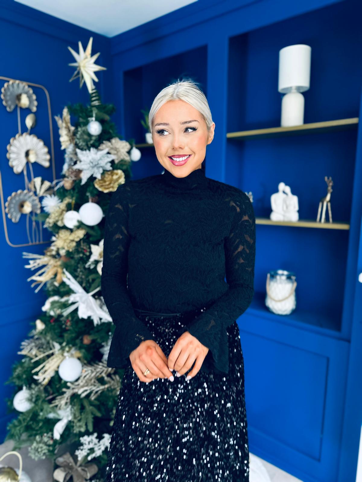 Kyra Burnout Detail Top Black