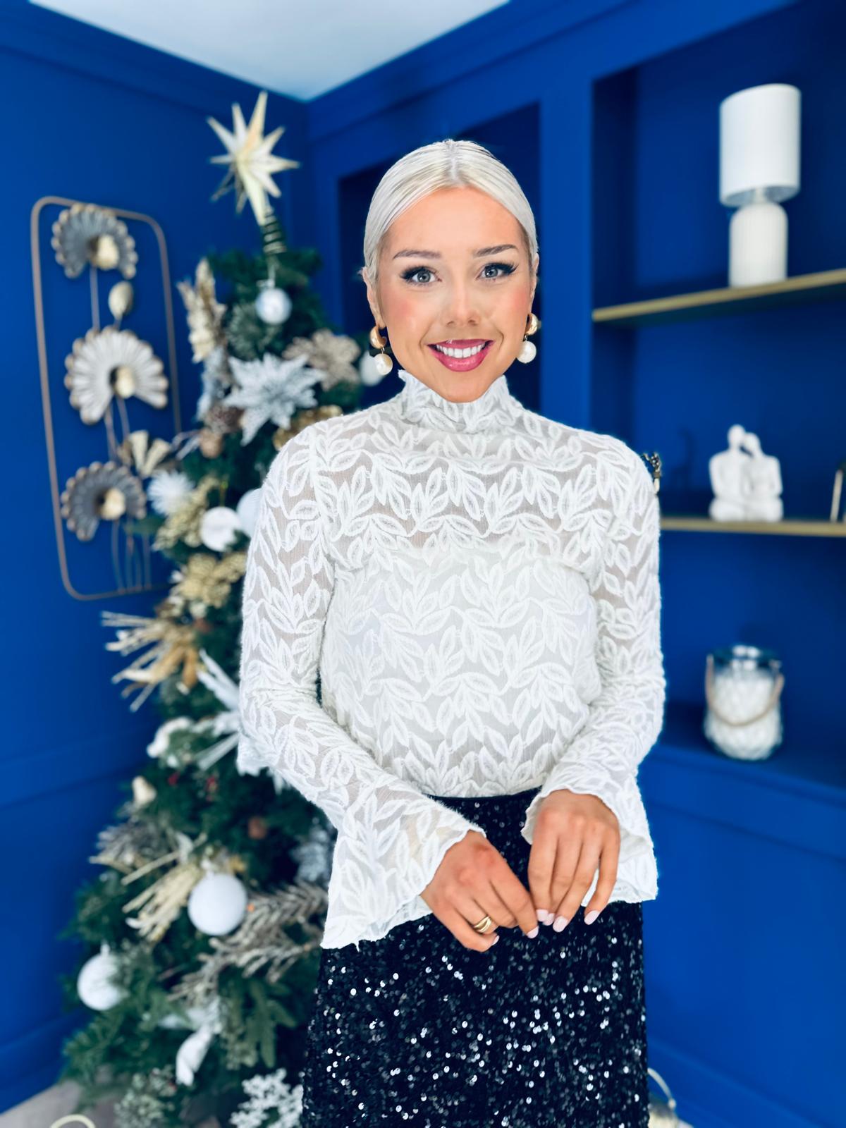 Kyra Burnout Detail Top Cream