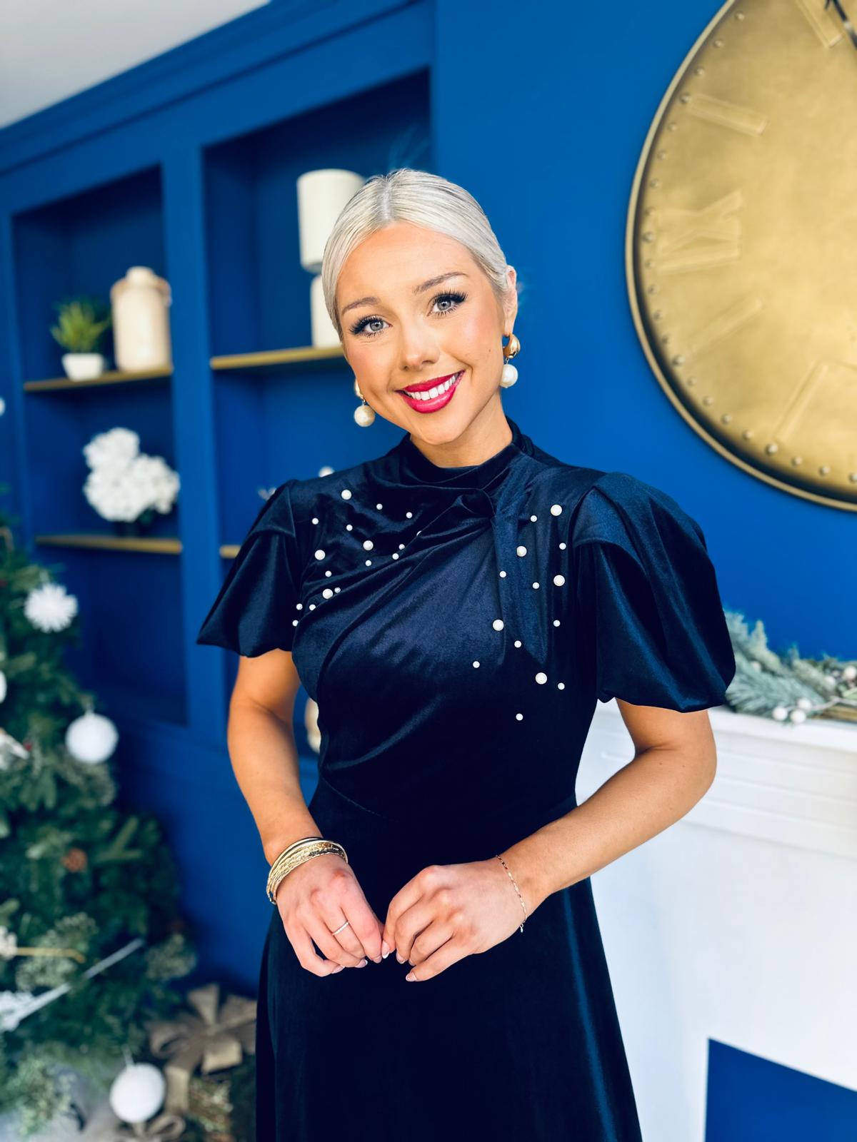 Robyn Pearl Detailed Velvet Midi Dress Navy