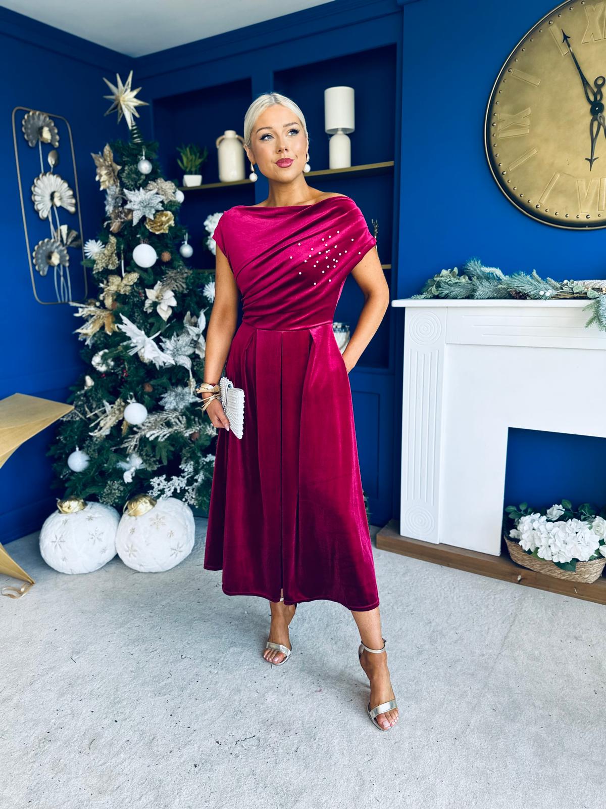 Harriet Pearl Detailed Velvet Midi Dress Wine