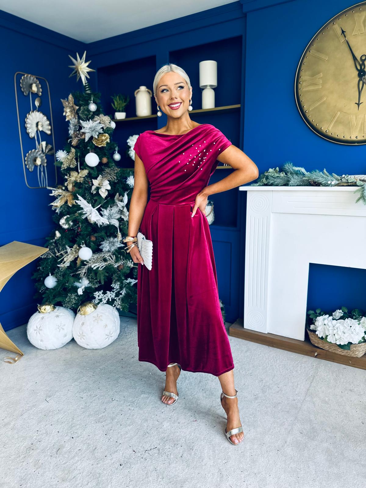 Harriet Pearl Detailed Velvet Midi Dress Wine