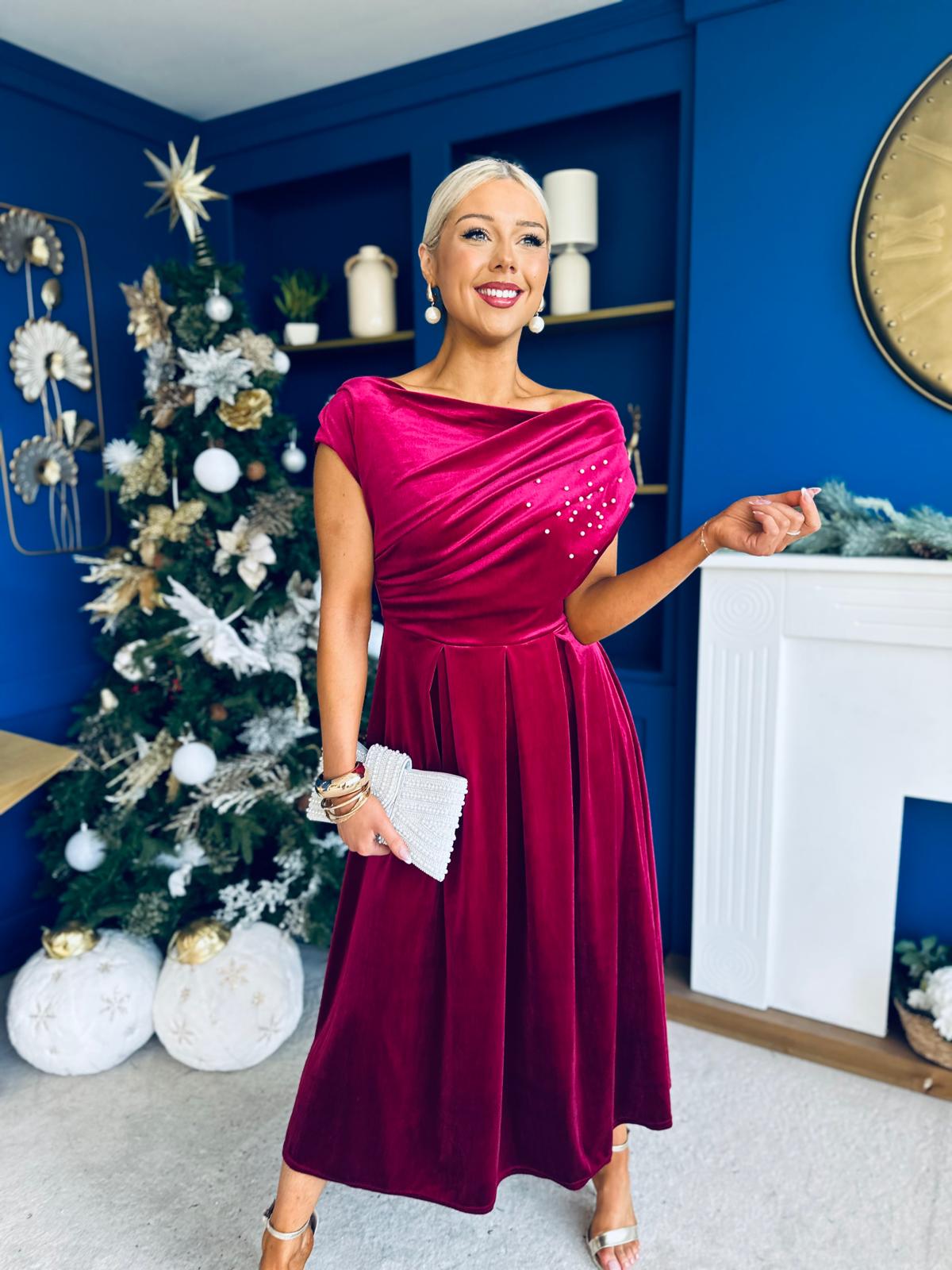 Harriet Pearl Detailed Velvet Midi Dress Wine