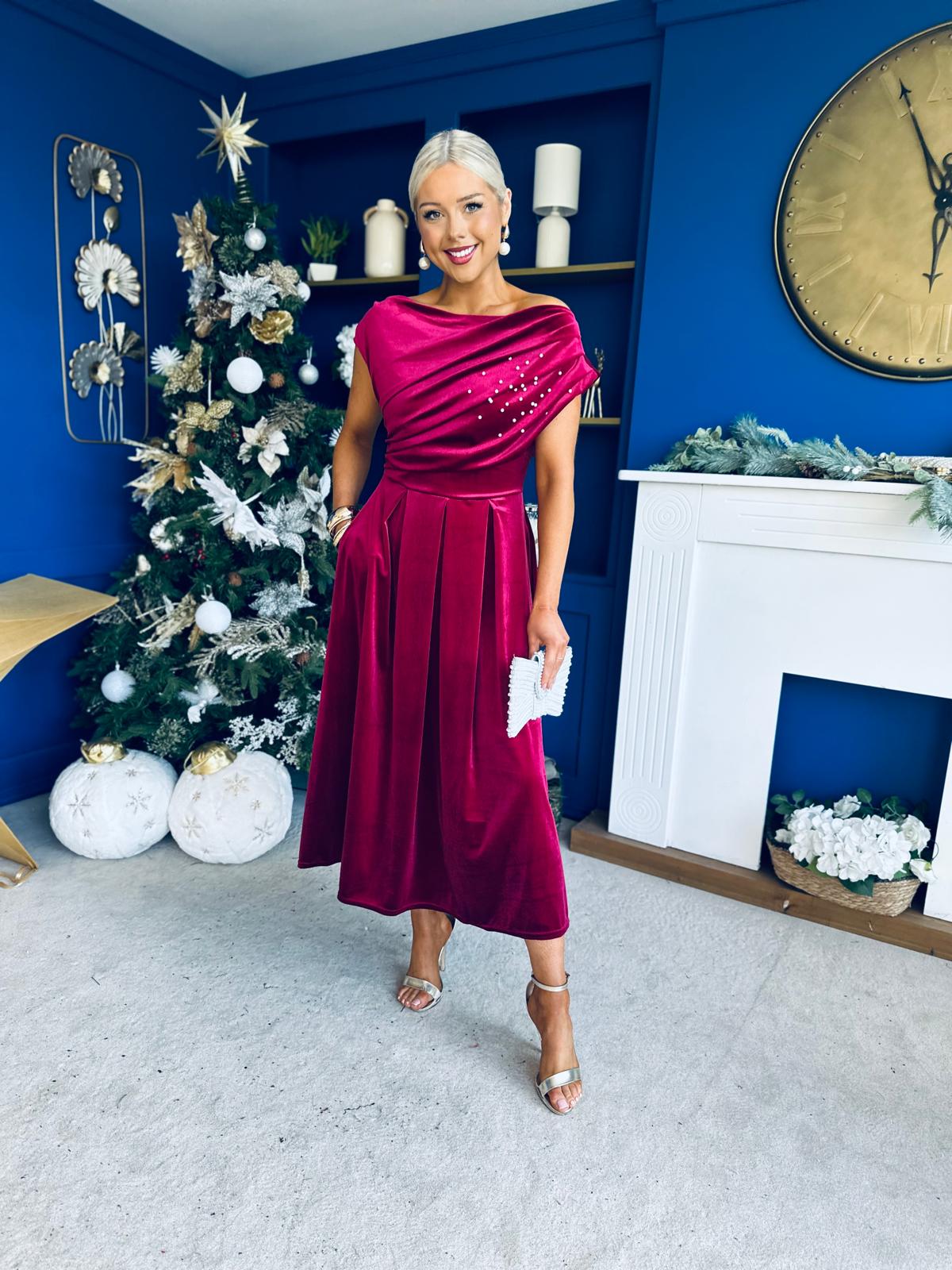 Harriet Pearl Detailed Velvet Midi Dress Wine